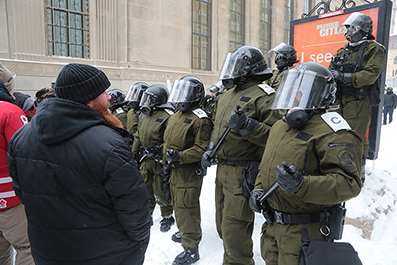 Police Block Central Ottawa : Truck Protest : February 2022 : Personal Photo Projects : Photos : Richard Moore : Photographer